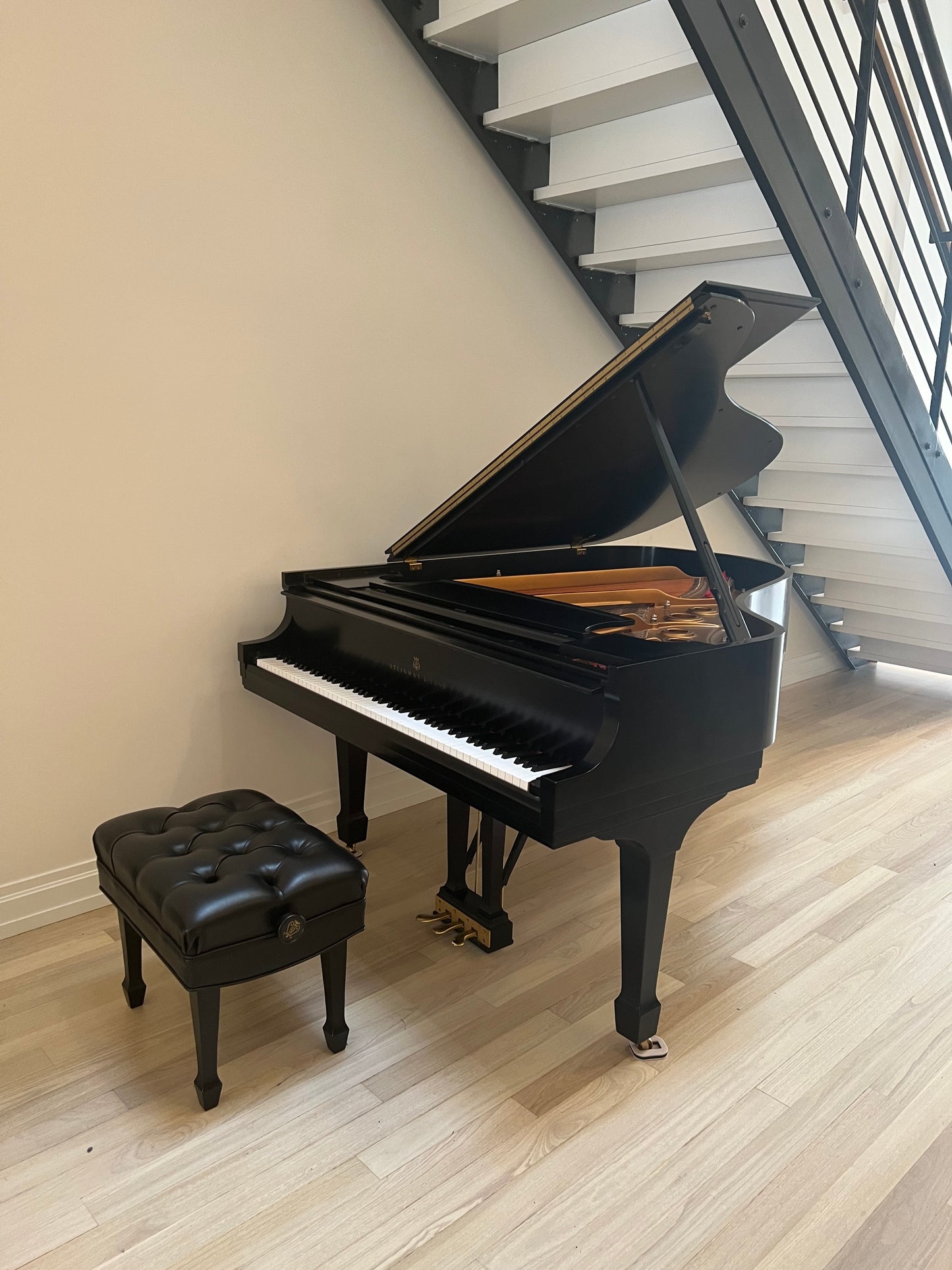 2005 Steinway Model L | Ebony