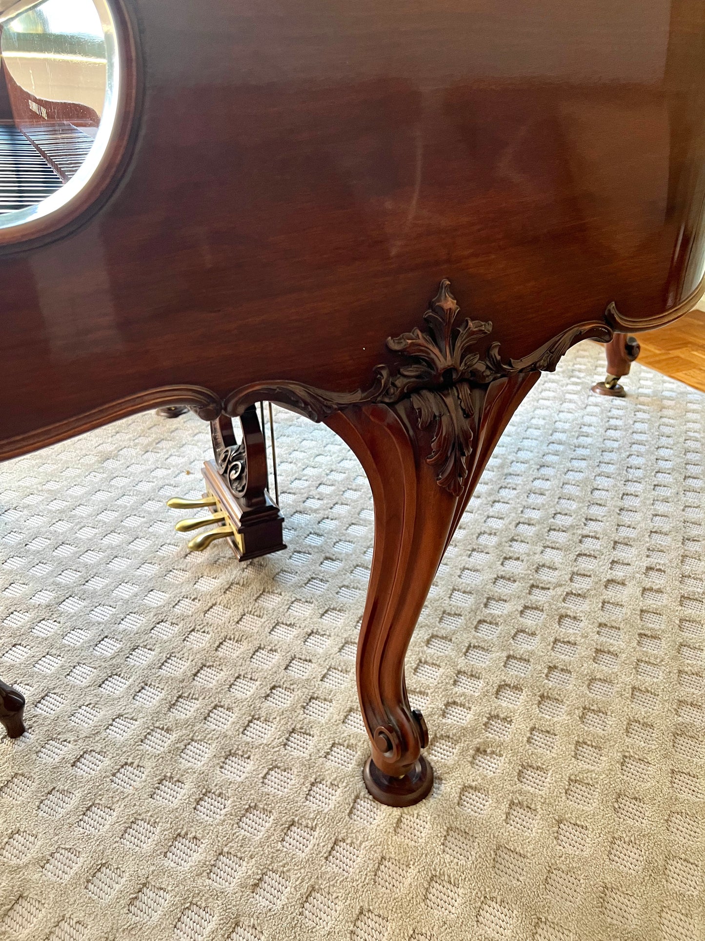 1987 Steinway Grand Piano Model M Louis XV | Walnut