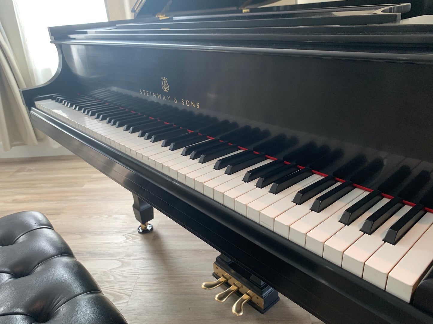2000 Steinway Grand Piano Model M | Ebony