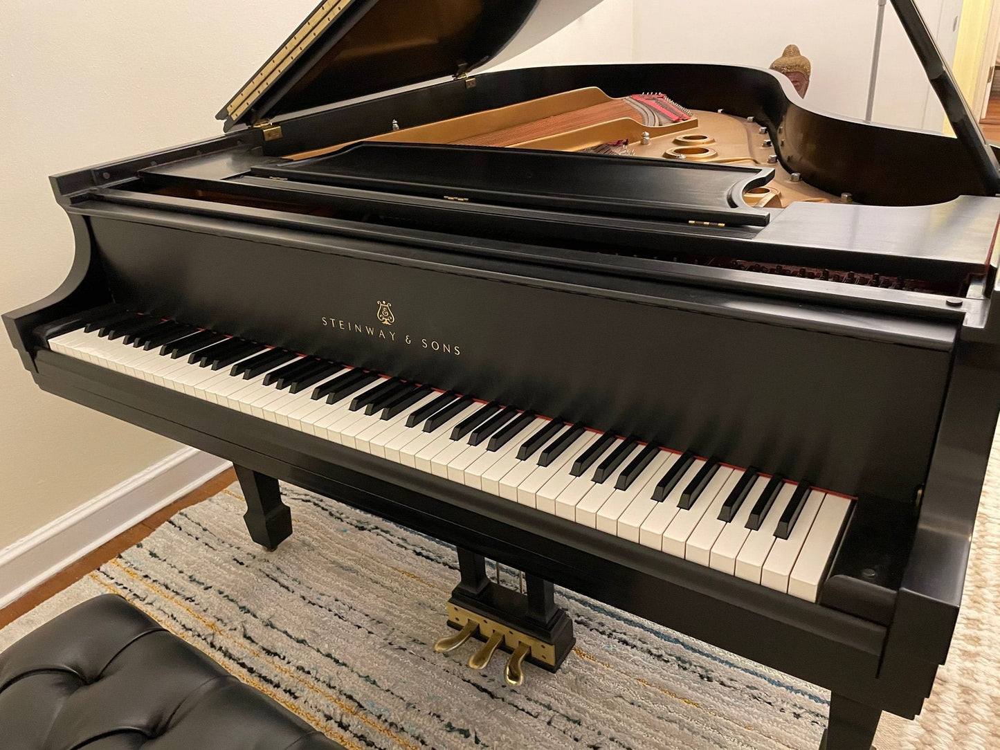 2000 Steinway Grand Piano Model L | Ebony