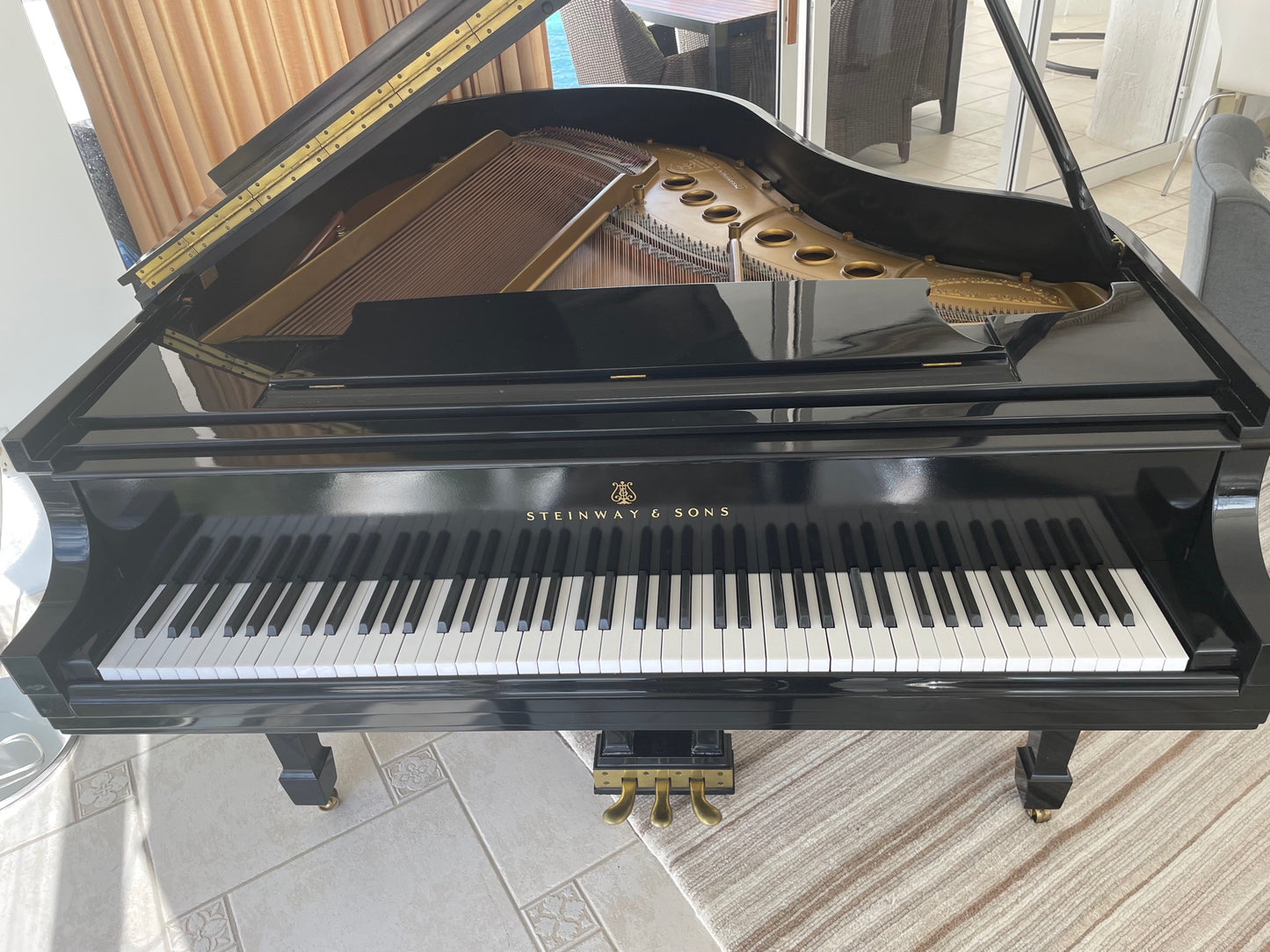1942 Steinway Grand Piano Model M | High Gloss