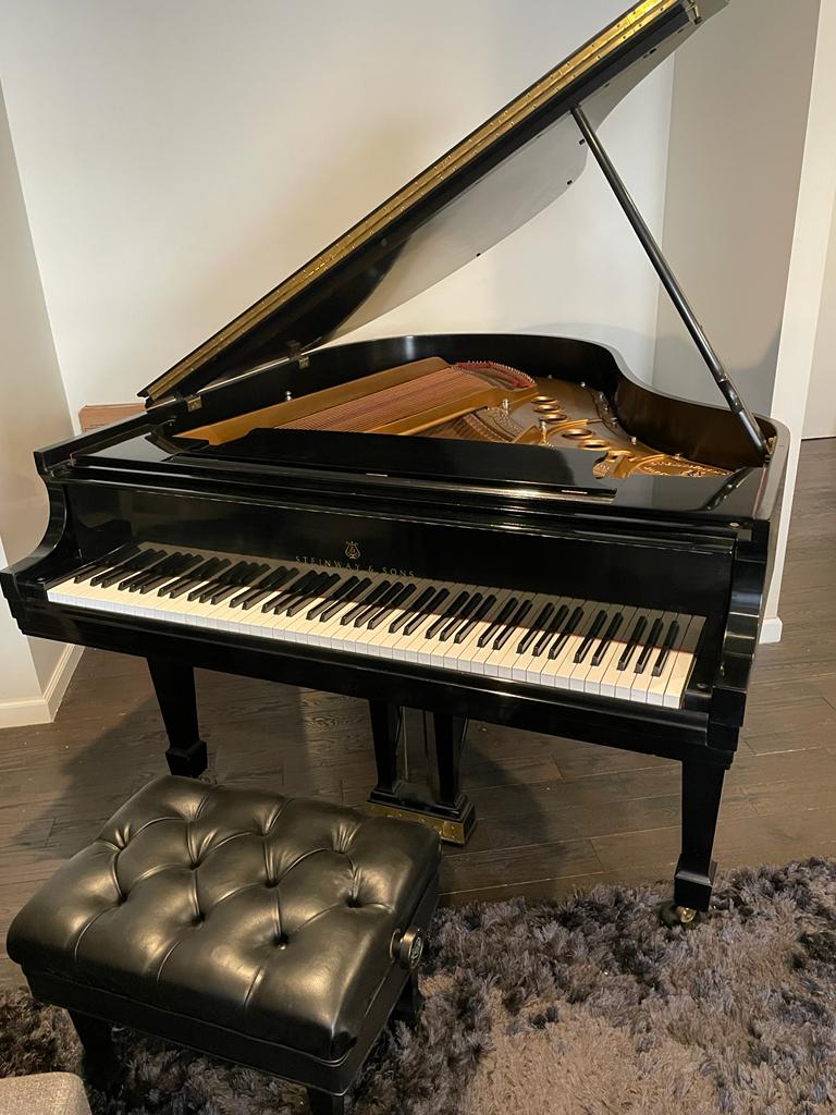 1987 Steinway Grand Piano Model M | Semi-Gloss Ebony