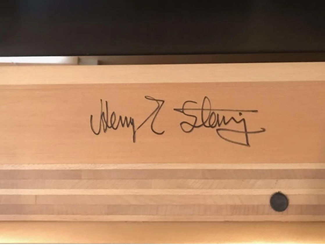 Steinway Model 1098 Upright Piano | Ebony