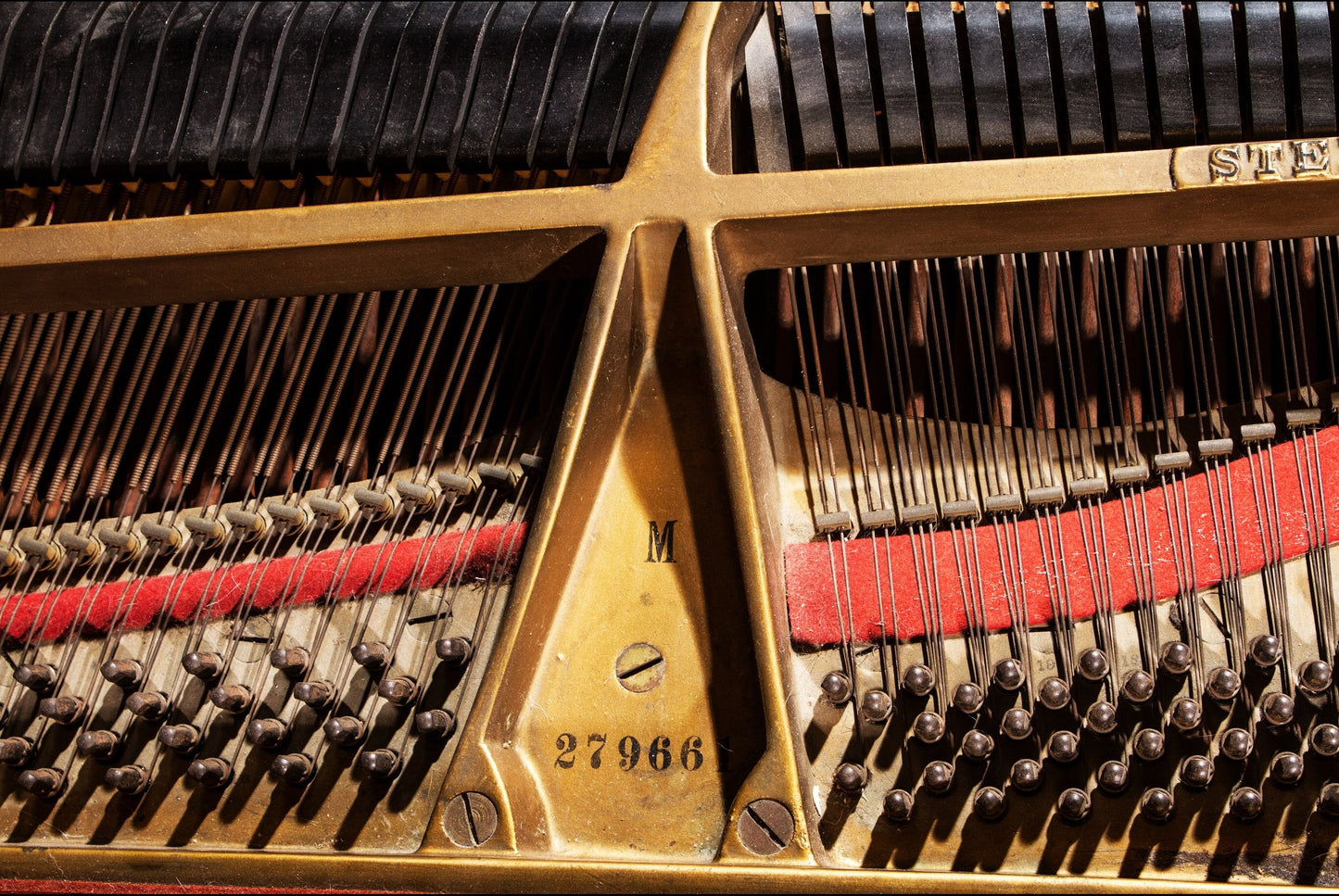 Steinway Model M Grand Piano 1937 | Brown