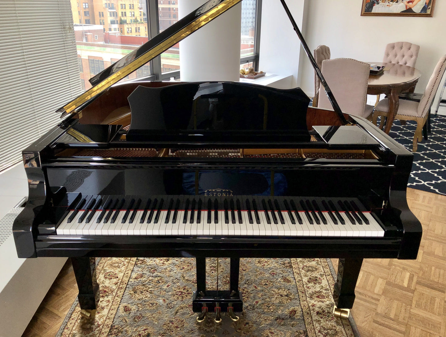 2007 Estonia High Gloss Ebony Medium Grand Piano