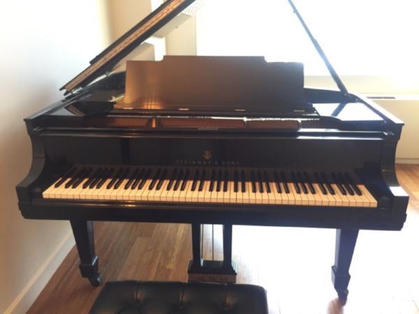 Steinway Model O Grand Piano | High Gloss Ebony