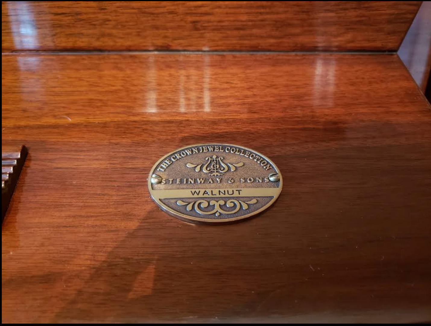 2004 Steinway Upright 1098 Crown Jewel | Walnut