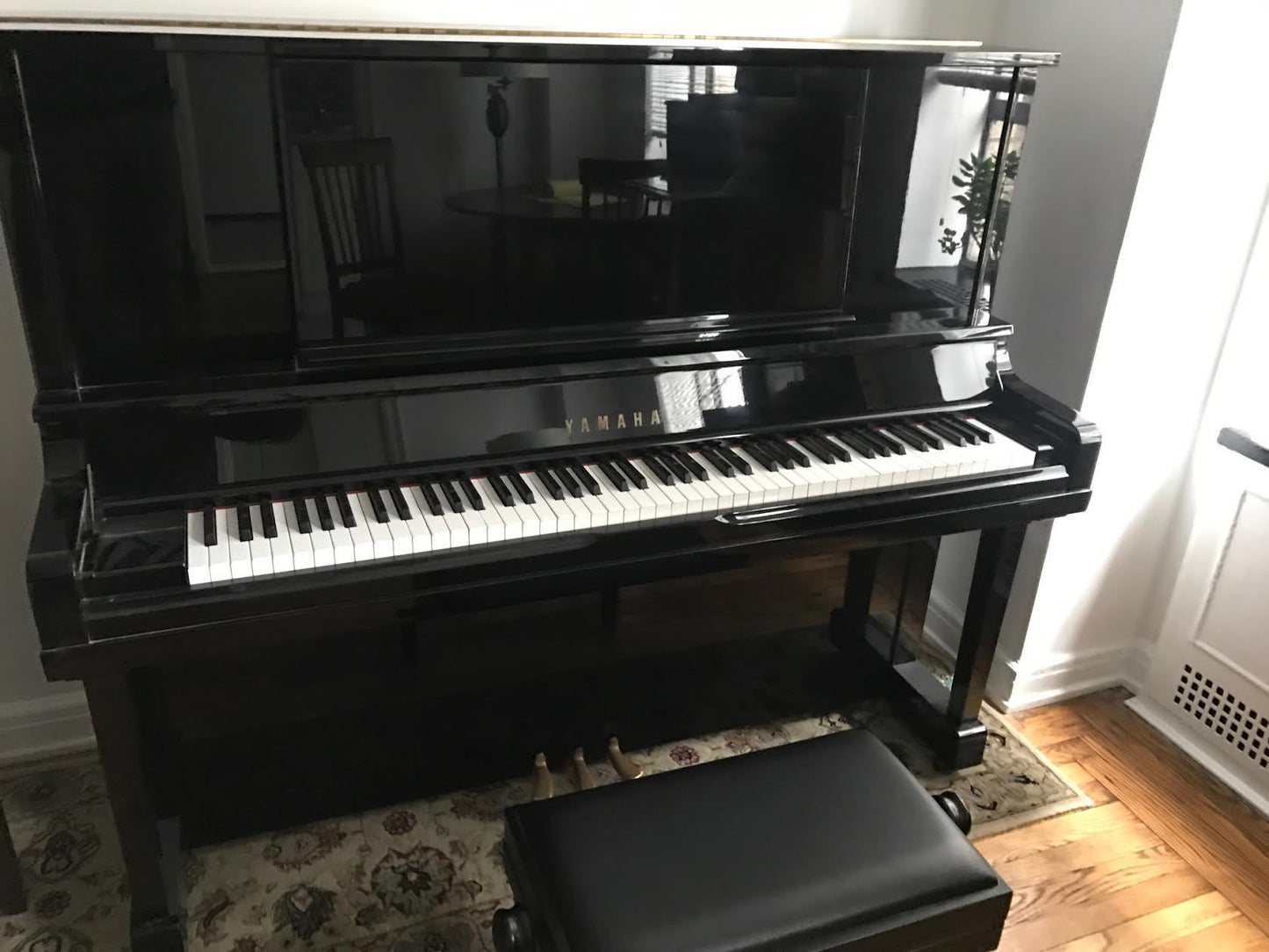 Yamaha UX3 Upright Piano