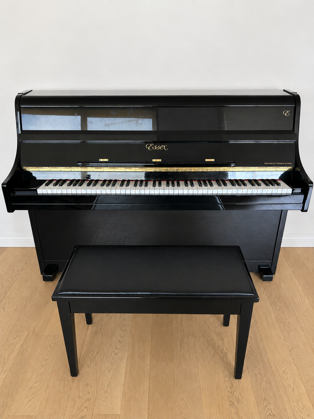 2016 Essex EUP 108C Upright | High Gloss Ebony