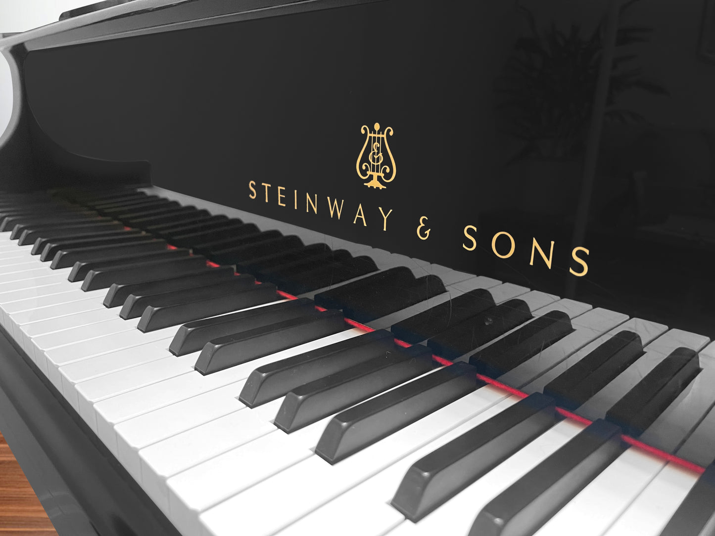 Steinway Model L | Ebony | 1985