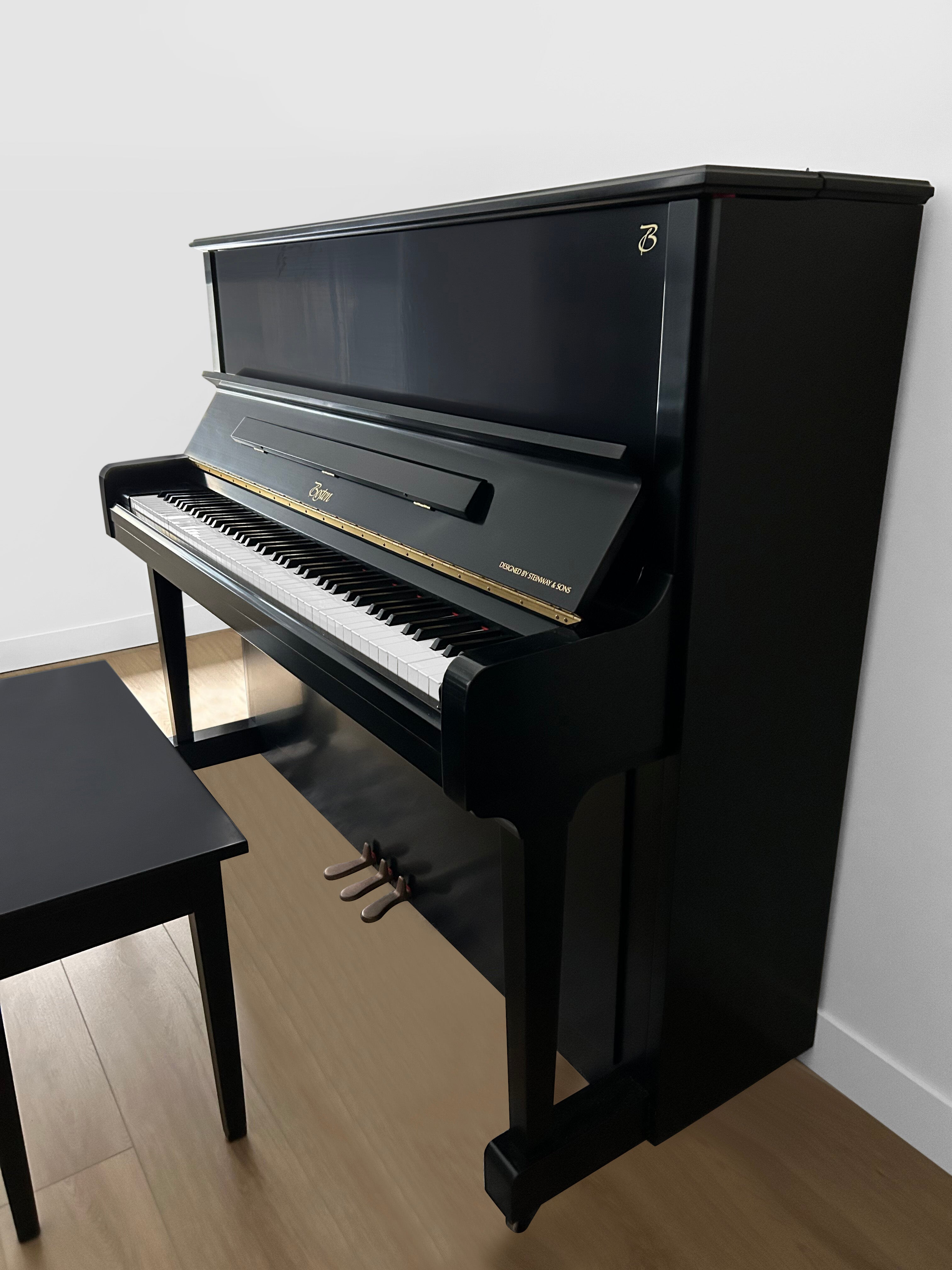 2008 Boston Upright Model UP126 | Ebony