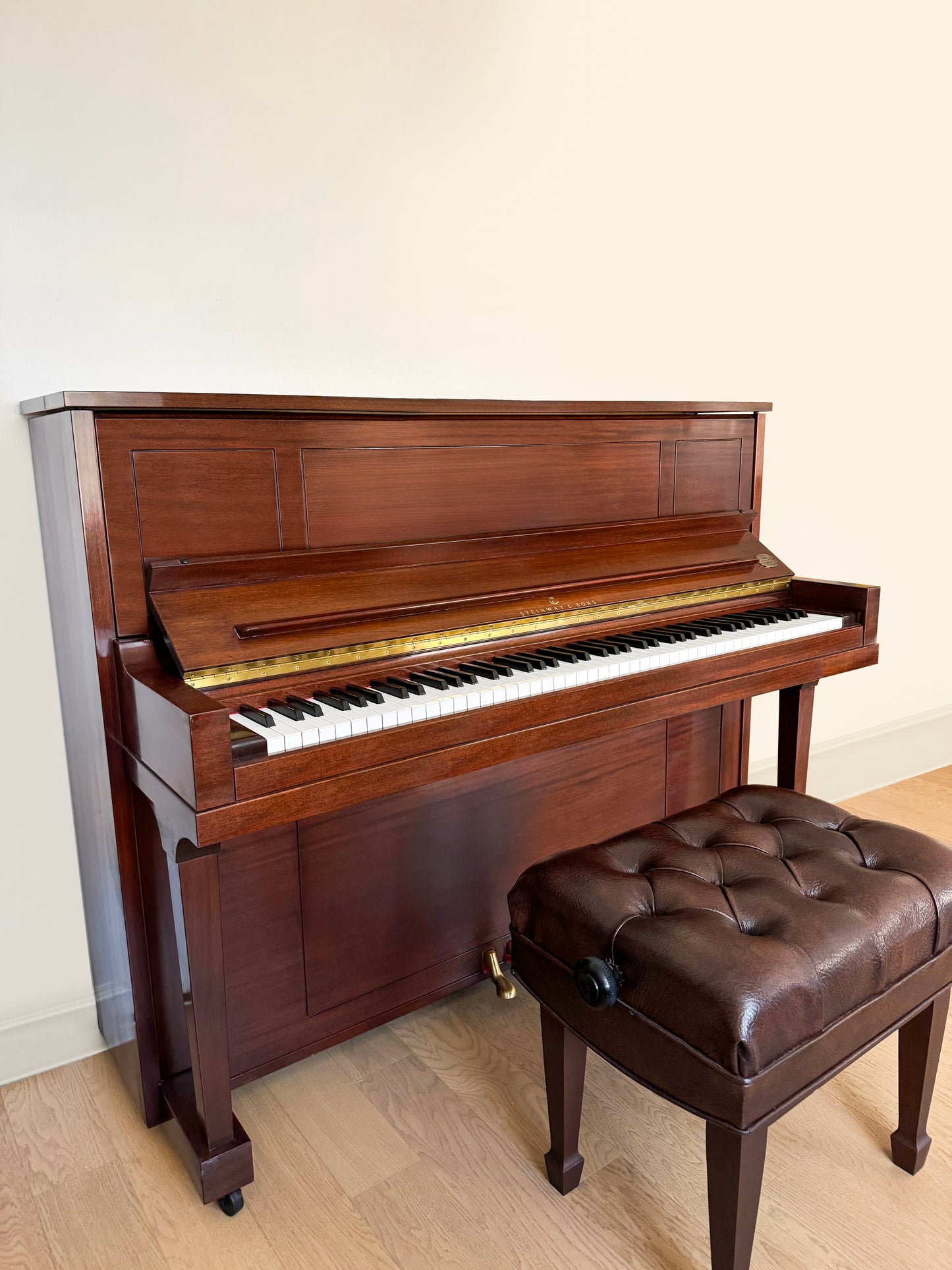 2016 Steinway Upright Model 1098 | Mahogany