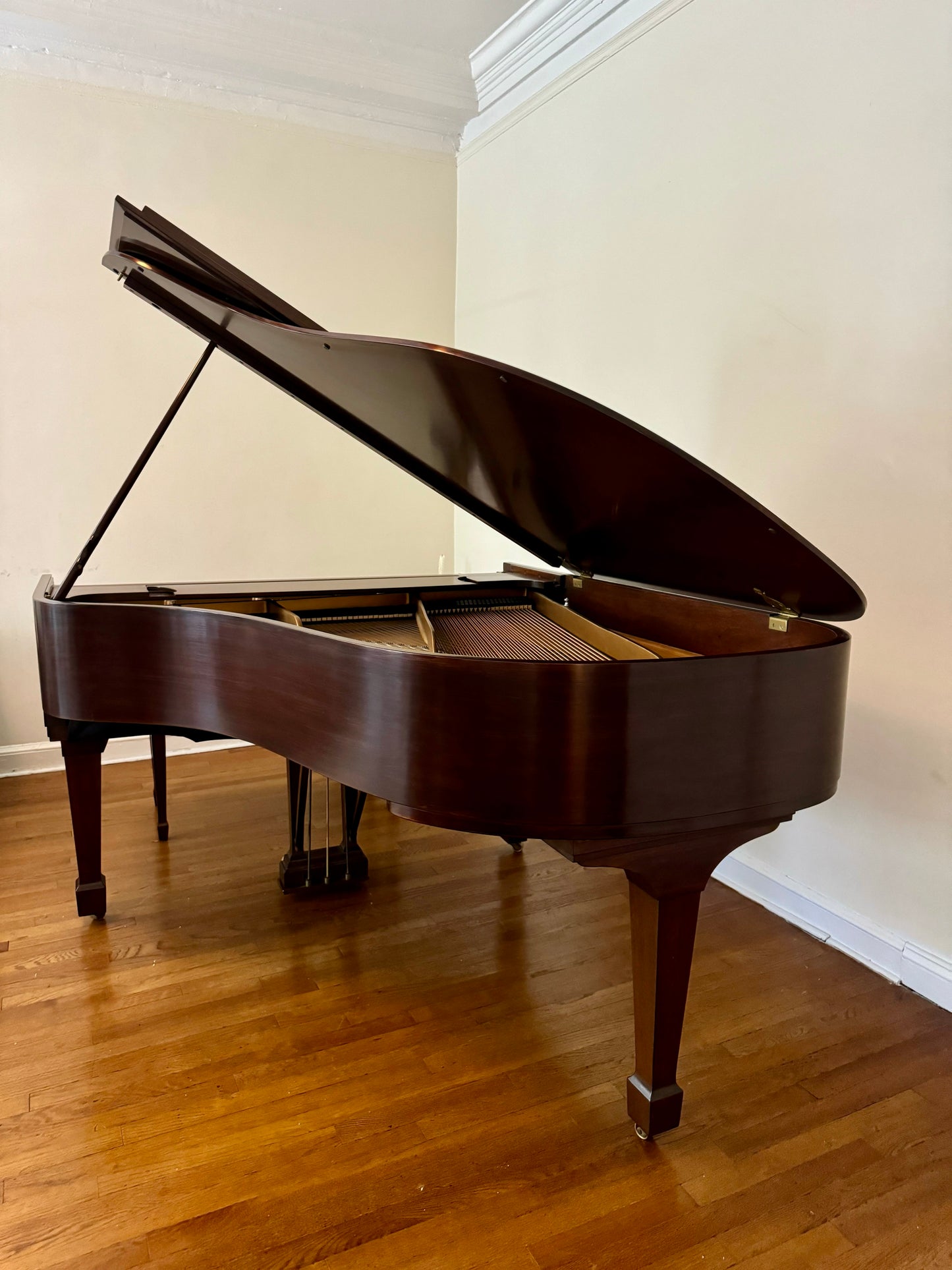 Steinway Model L | Mahogany | 1984