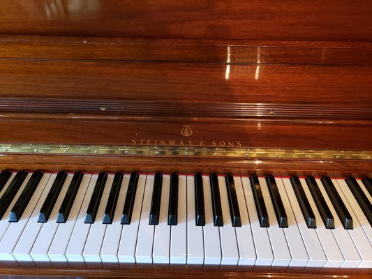 Steinway upright 1098 walnut