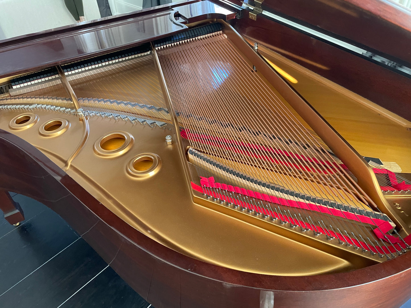 2005 Steinway Grand Piano Model L | Mahogany