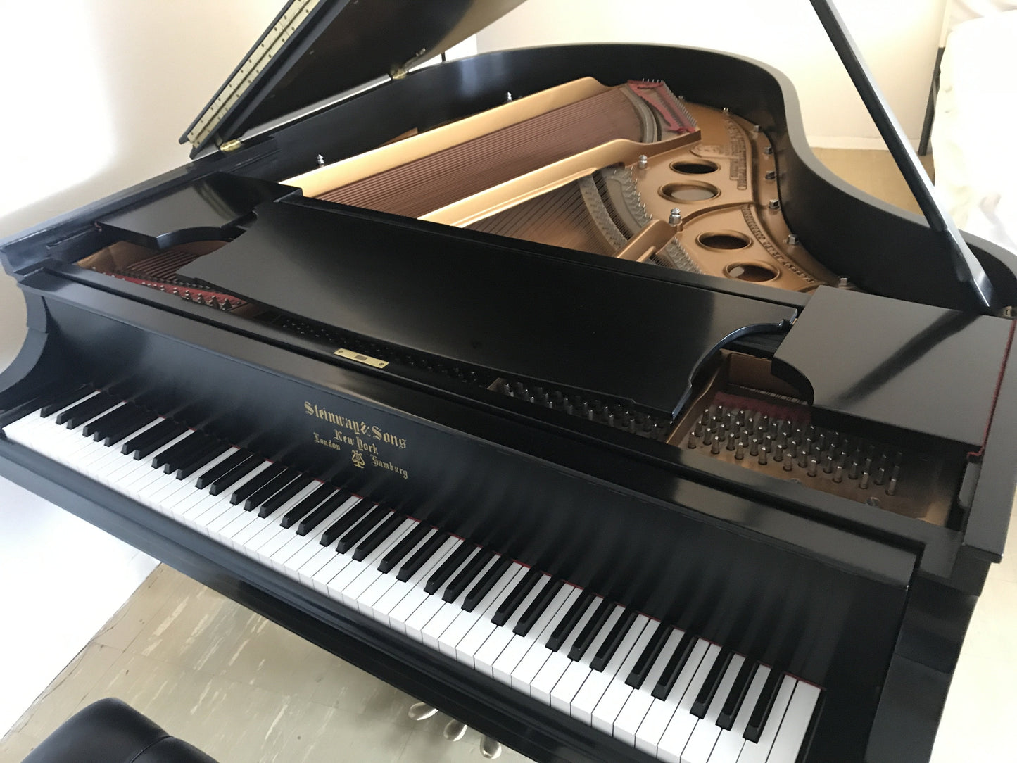 Steinway Model O Grand Piano | Ebony | Certified Rebuild at the Steinway Factory