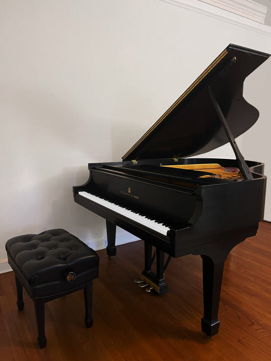 1984 Steinway Grand Piano Model M | Ebony