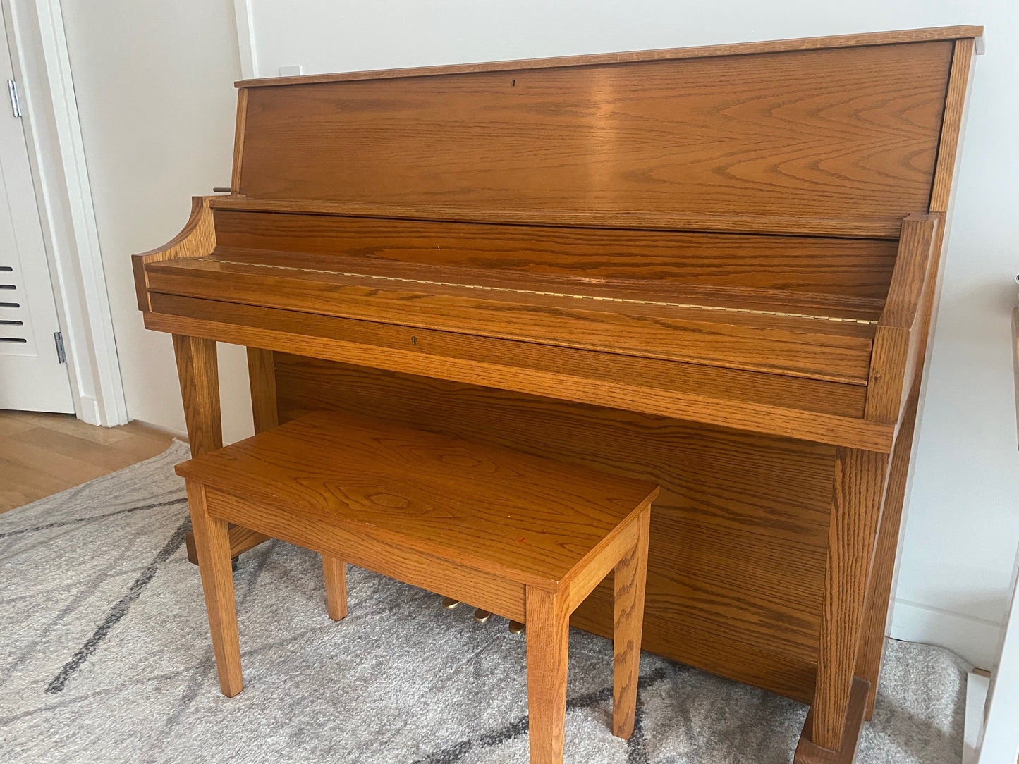 Boston Upright UP118 | Sold New in 2000