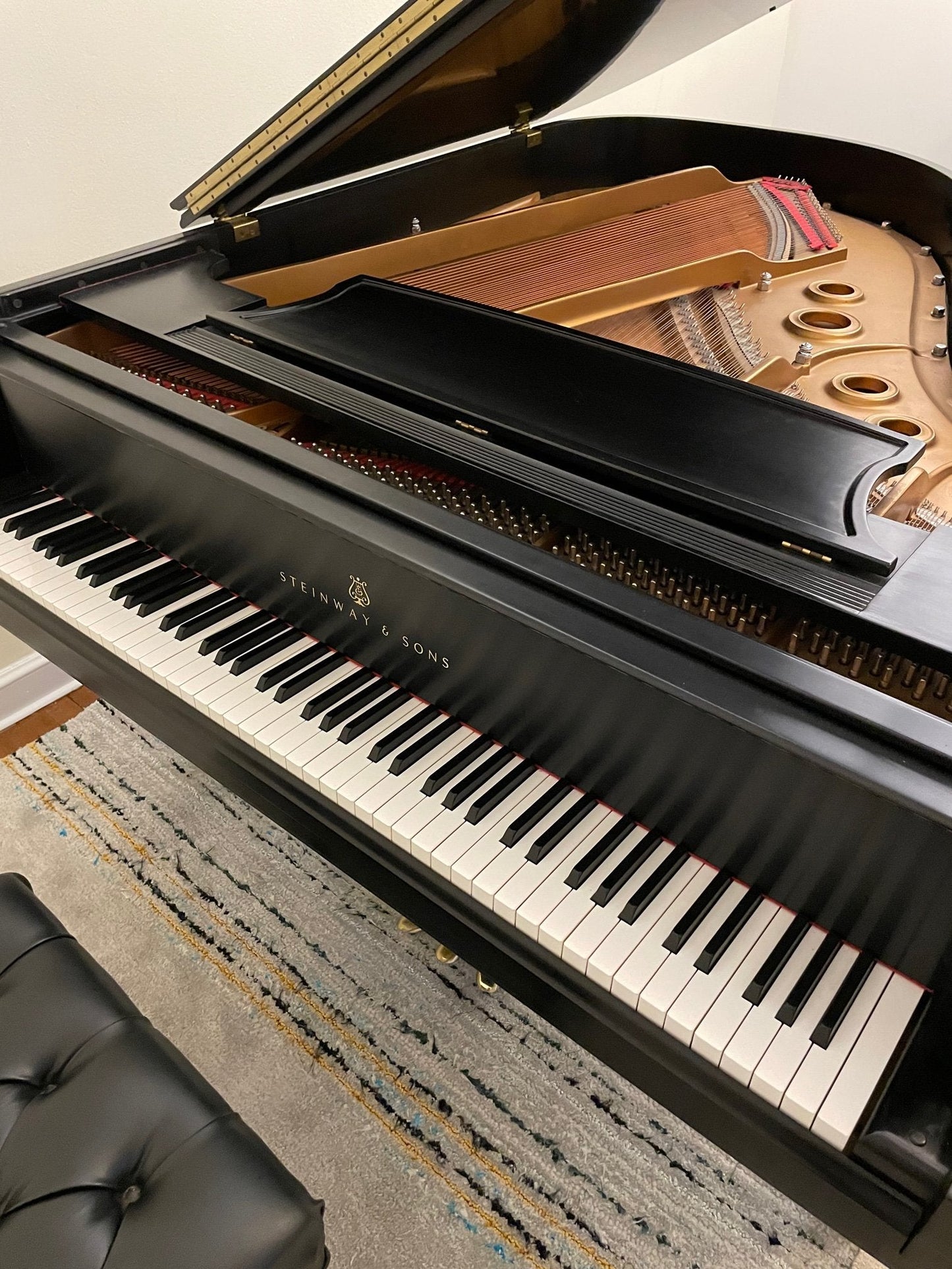 2000 Steinway Grand Piano Model L | Ebony