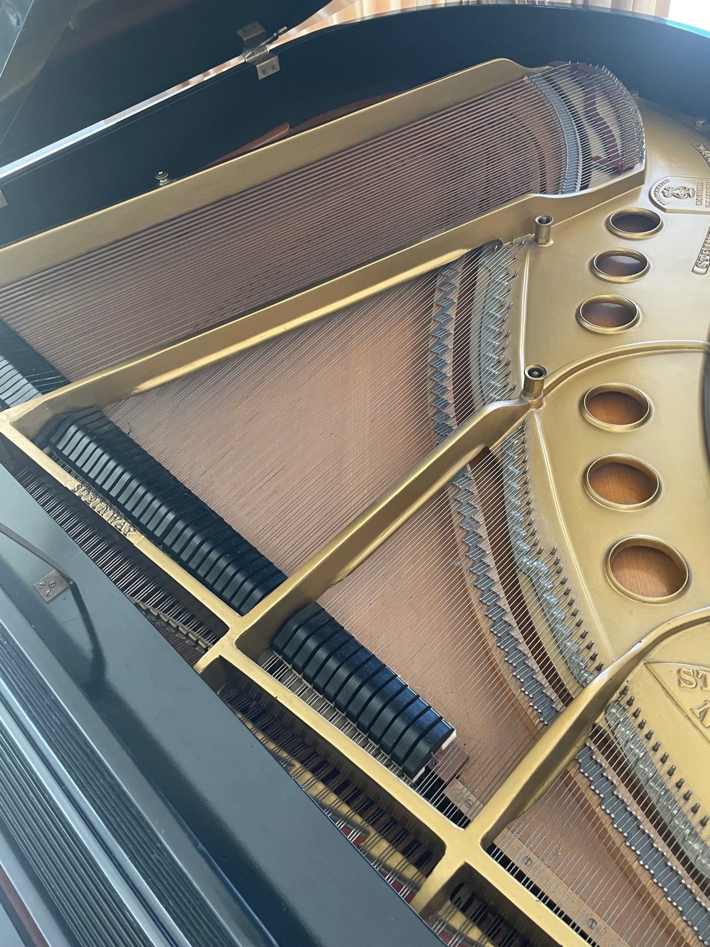 1942 Steinway Grand Piano Model M | High Gloss